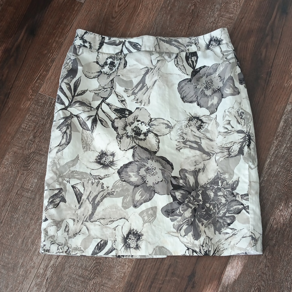 Van‎ Heusen skirt